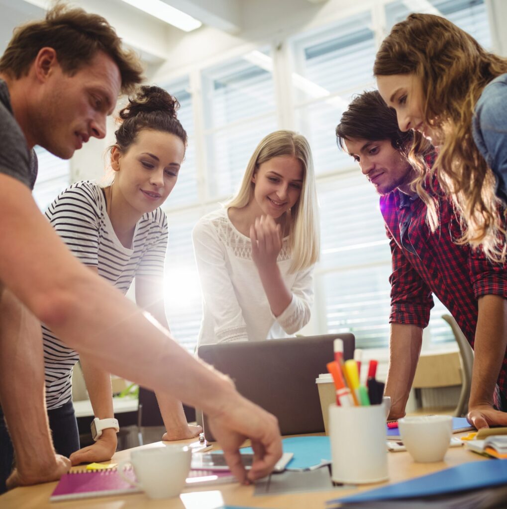 graphic designers meeting scaled e1776345066538
